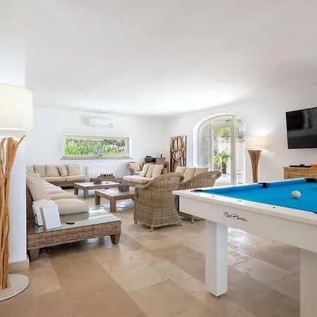 Cavaliere Villa Martina Franca