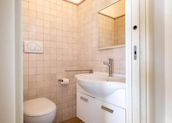 فيلة Cavaliere *