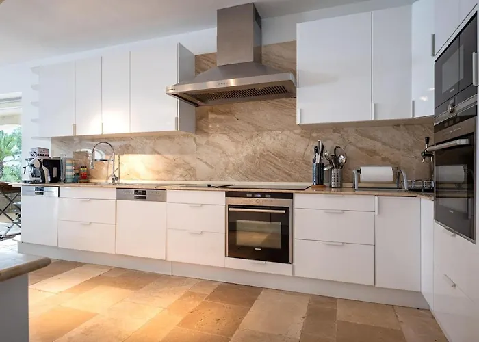 فيلة Cavaliere مارتينا فرانكا