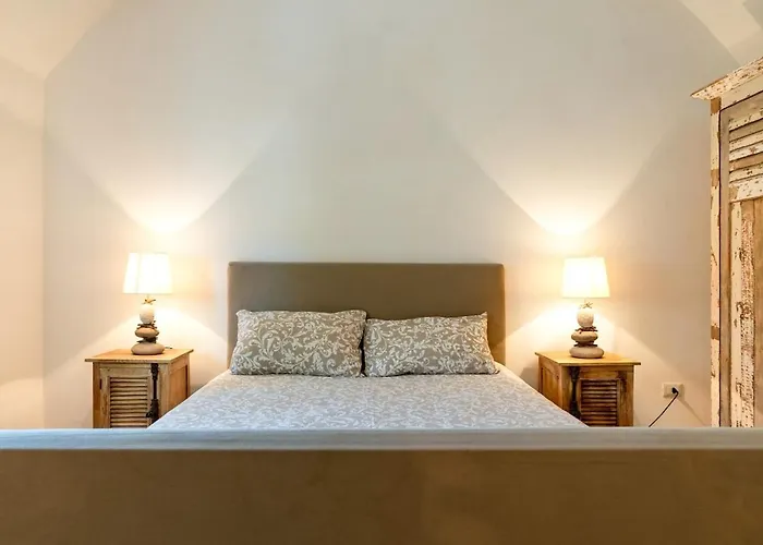 Cavaliere فيلة مارتينا فرانكا