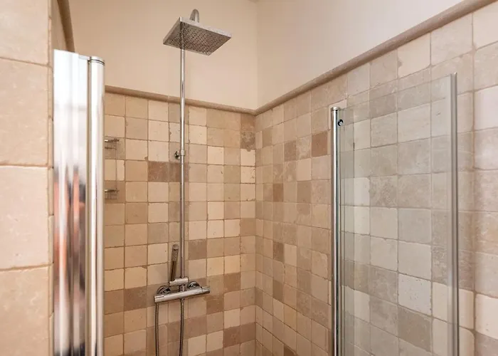 فيلة Cavaliere مارتينا فرانكا