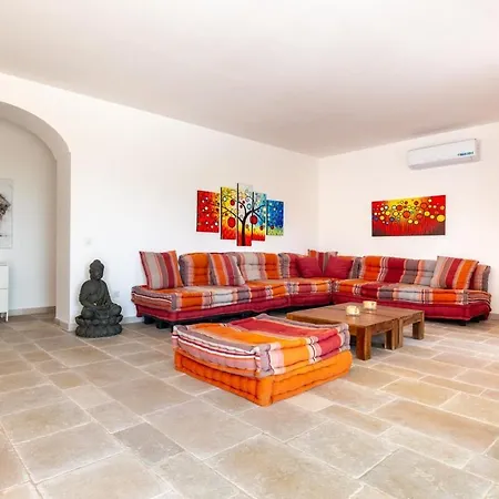 Cavaliere Villa *